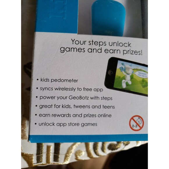 PowerKey - Kids wireless fitness monitor & game - Picture 2 of 4